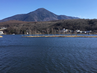 白樺湖と蓼科山